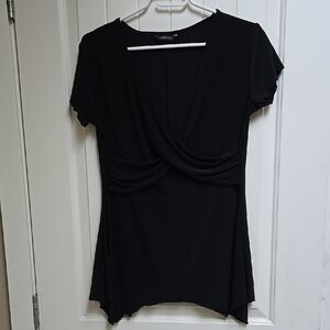 Mariposa Express Black Short Sleeve Asymmetrical Tunic Shirt Top Short Slweve